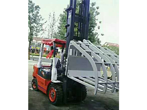 傾翻帶斗、爪的廢料叉車